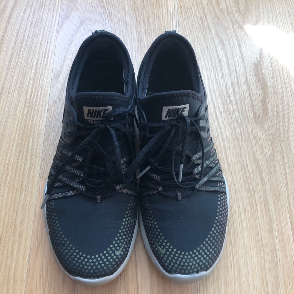 Nike 8.5 Sneakers